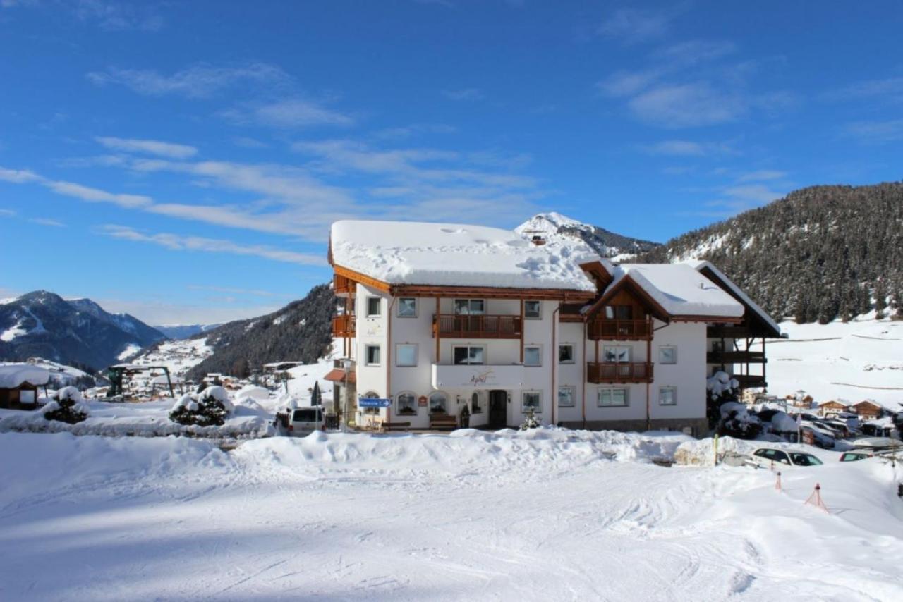 Apartments Aghel ***S セルヴァ・ディ・ヴァル・ガルデーナ エクステリア 写真